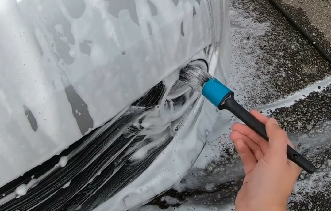 detailing pensel til eksteriør på bilen.jpeg